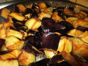 indonesisch gerecht gegrilde aubergine
